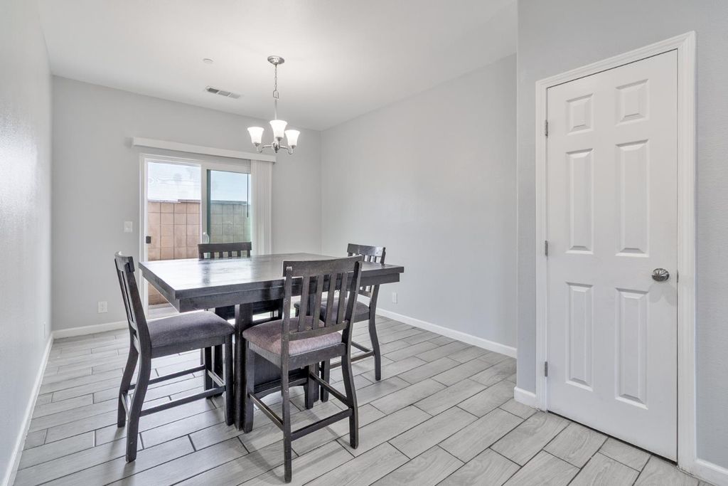 Image 20 of property listing at 3280 Mccall Avenue, Selma, CA 93662