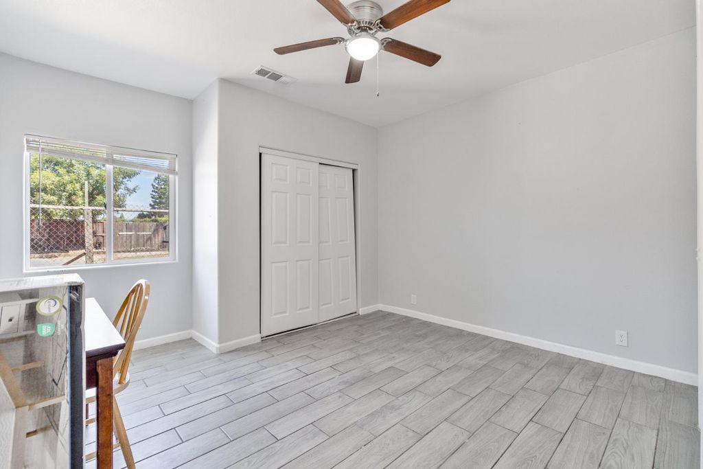 Image 23 of property listing at 3280 Mccall Avenue, Selma, CA 93662