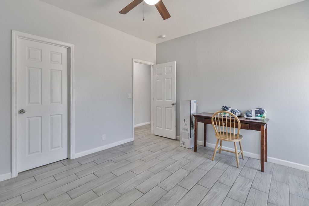 Image 24 of property listing at 3280 Mccall Avenue, Selma, CA 93662