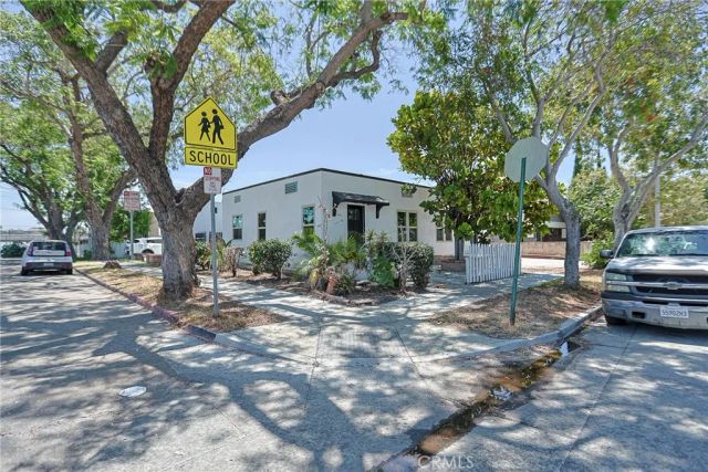 401 S Garnsey Street, Santa Ana, CA 92701