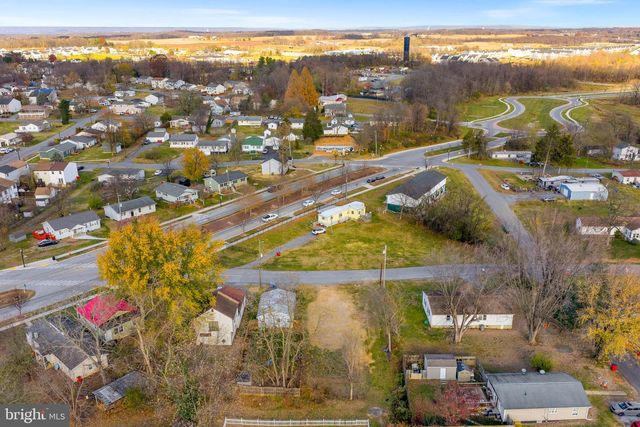 406 E 11TH AVE, Ranson, WV 25438