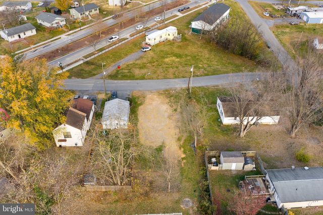 406 E 11TH AVE, Ranson, WV 25438