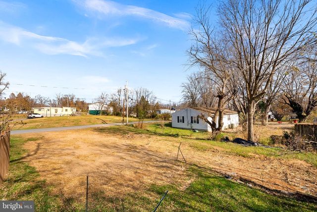 406 E 11TH AVE, Ranson, WV 25438