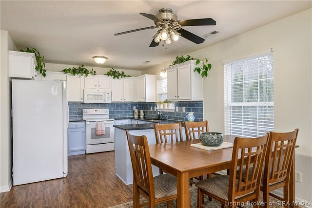 5807 Quarter Court, Jeffersonville, IN 47130