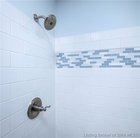 5807 Quarter Court, Jeffersonville, IN 47130