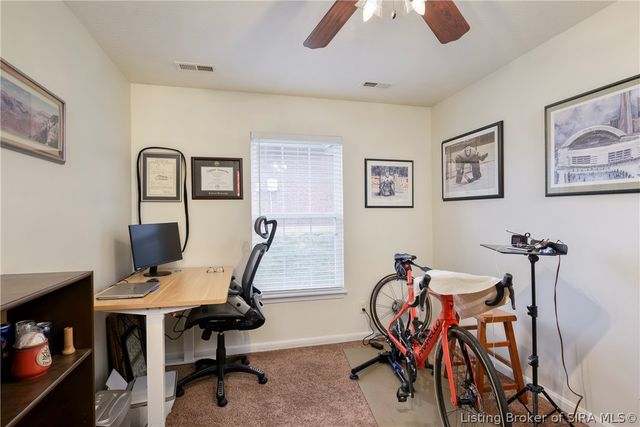 5807 Quarter Court, Jeffersonville, IN 47130