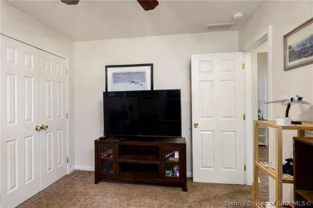 5807 Quarter Court, Jeffersonville, IN 47130