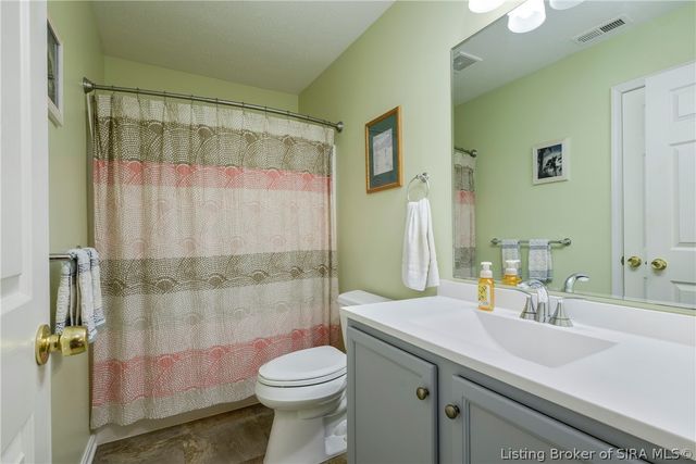 5807 Quarter Court, Jeffersonville, IN 47130