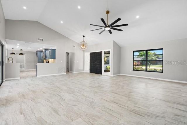 5474 DOMINICA CIRCLE, Sarasota, FL 34233