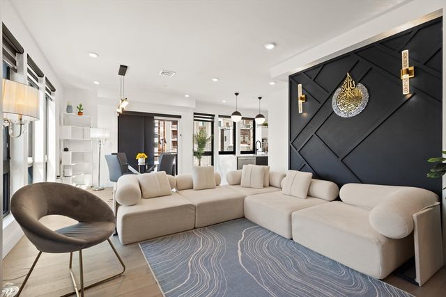 11 Tafthill Ter 4, Boston, MA 02131