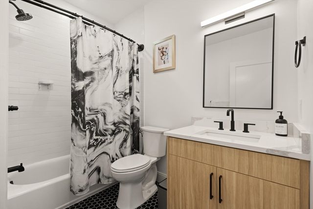 11 Tafthill Ter 4, Boston, MA 02131