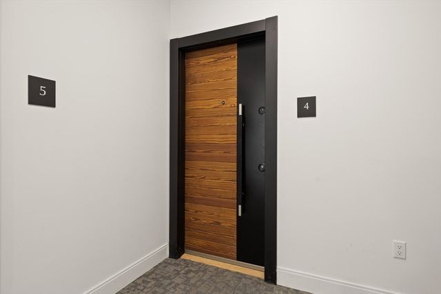 11 Tafthill Ter 4, Boston, MA 02131