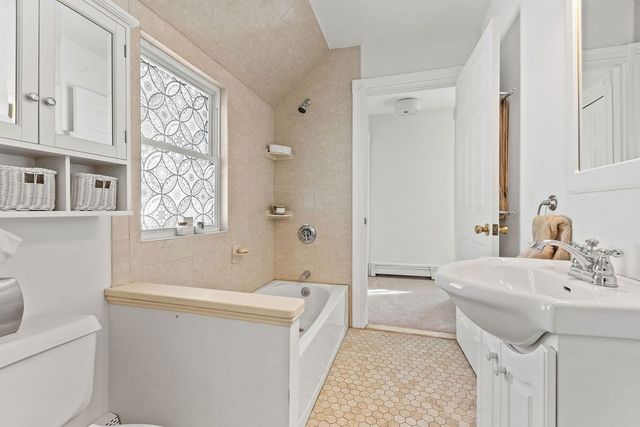 97 East St, Mansfield, MA 02048