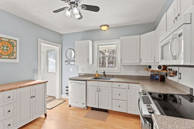 97 East St, Mansfield, MA 02048