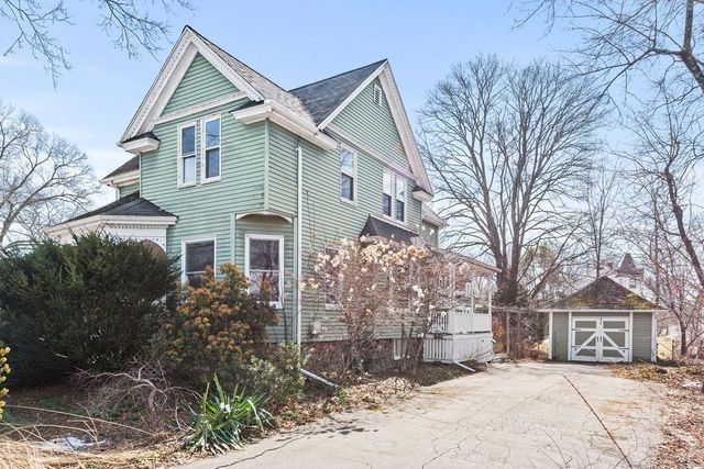 97 East St, Mansfield, MA 02048