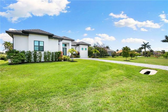 18288 Royal Hammock BLVD, Naples, FL 34114
