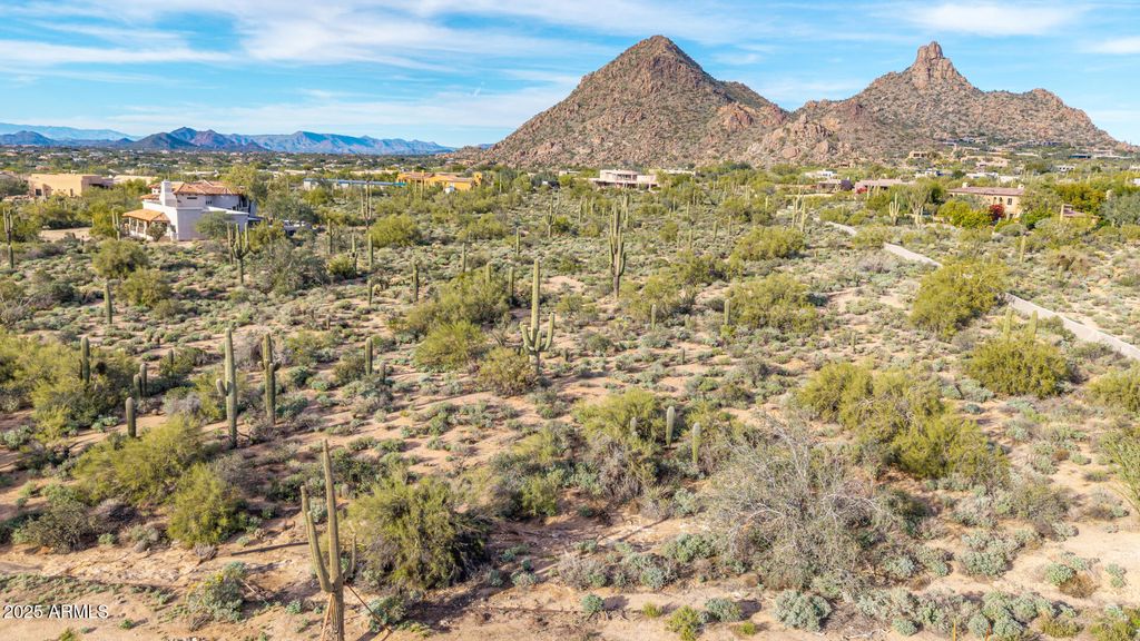 Image 12 of property listing at 9770 E HAPPY VALLEY Road -, Scottsdale, AZ 85255