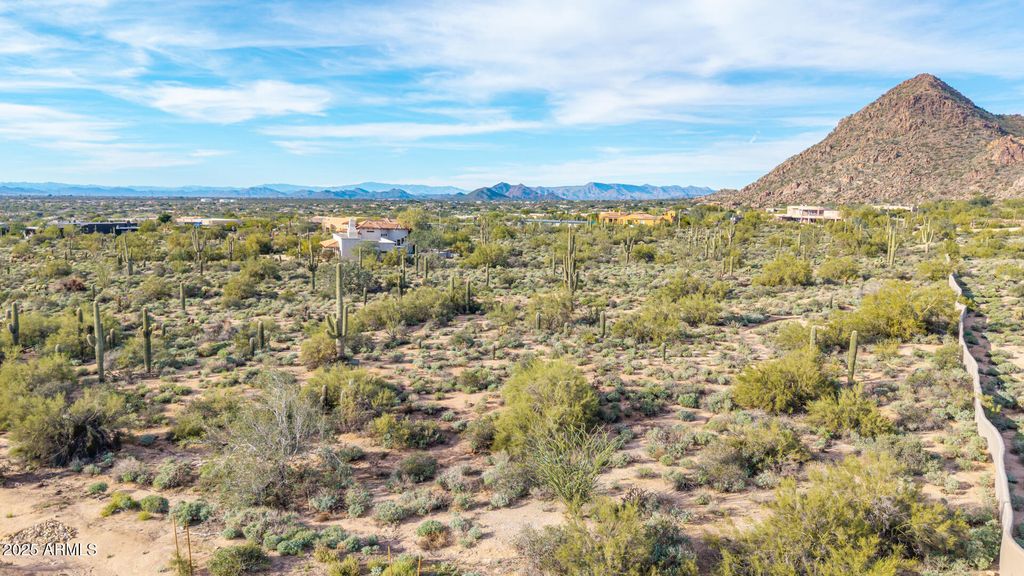 Image 13 of property listing at 9770 E HAPPY VALLEY Road -, Scottsdale, AZ 85255