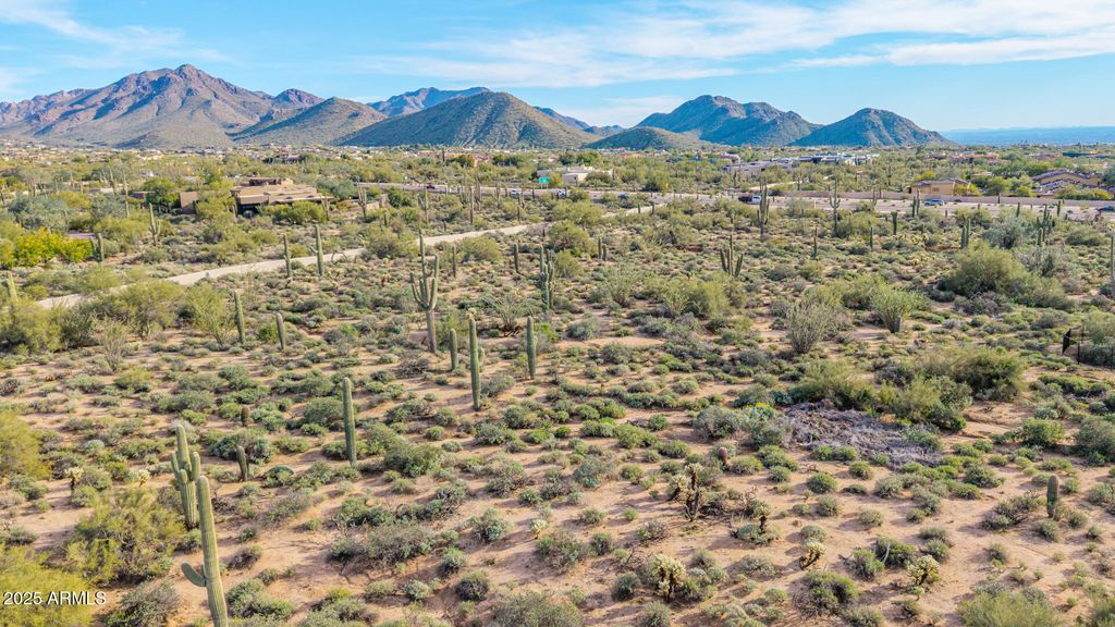 Image 15 of property listing at 9770 E HAPPY VALLEY Road -, Scottsdale, AZ 85255