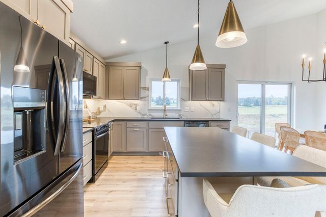 1183 Wisteria Lane, New Richmond, WI 54017