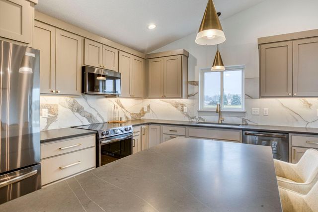 1183 Wisteria Lane, New Richmond, WI 54017