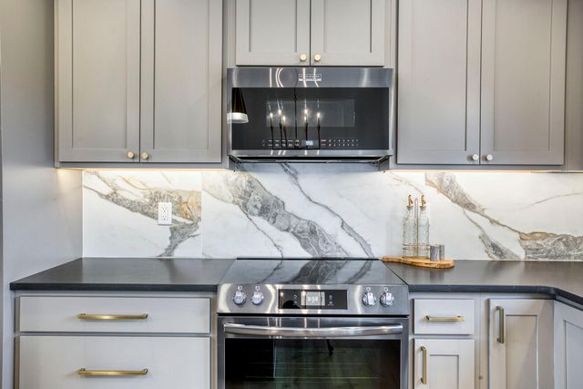 1183 Wisteria Lane, New Richmond, WI 54017