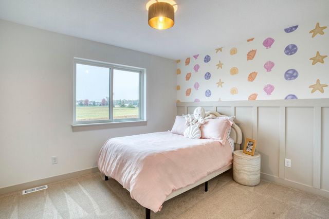 1183 Wisteria Lane, New Richmond, WI 54017