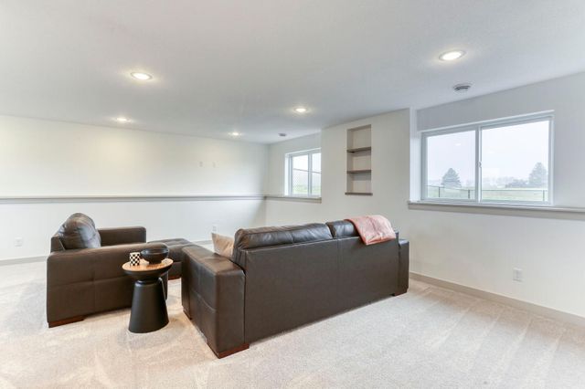 1183 Wisteria Lane, New Richmond, WI 54017