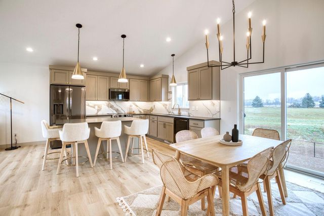 1183 Wisteria Lane, New Richmond, WI 54017