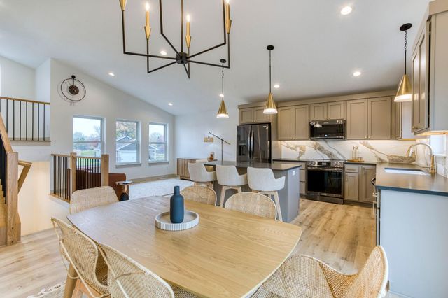 1183 Wisteria Lane, New Richmond, WI 54017