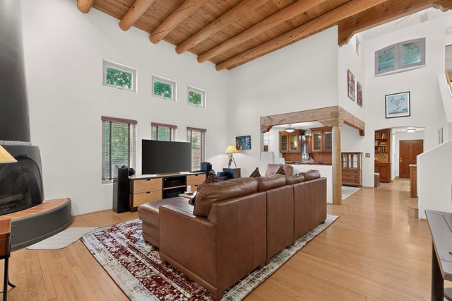3001 Pueblo Puye, Santa Fe, NM 87507
