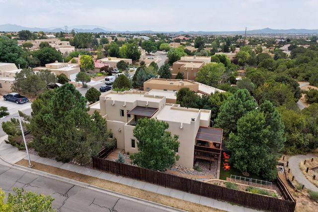 3001 Pueblo Puye, Santa Fe, NM 87507