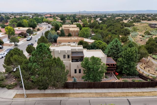 3001 Pueblo Puye, Santa Fe, NM 87507