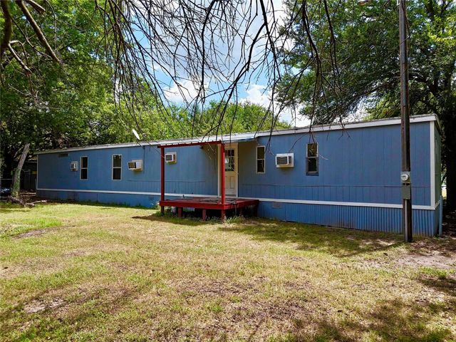 2010 Spring Court, Azle, TX 76020