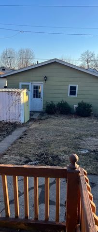 629 2nd Avenue S, Clinton, IA 52732