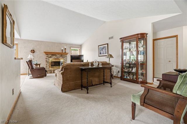 6862 Red Deer Circle NW, Canton, OH 44708