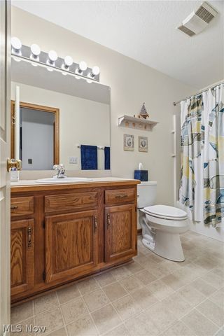 6862 Red Deer Circle NW, Canton, OH 44708
