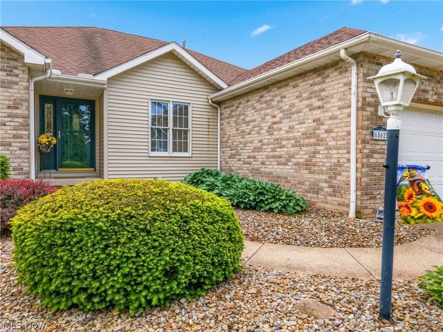 6862 Red Deer Circle NW, Canton, OH 44708