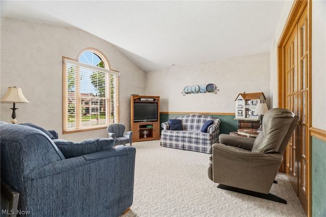 6862 Red Deer Circle NW, Canton, OH 44708