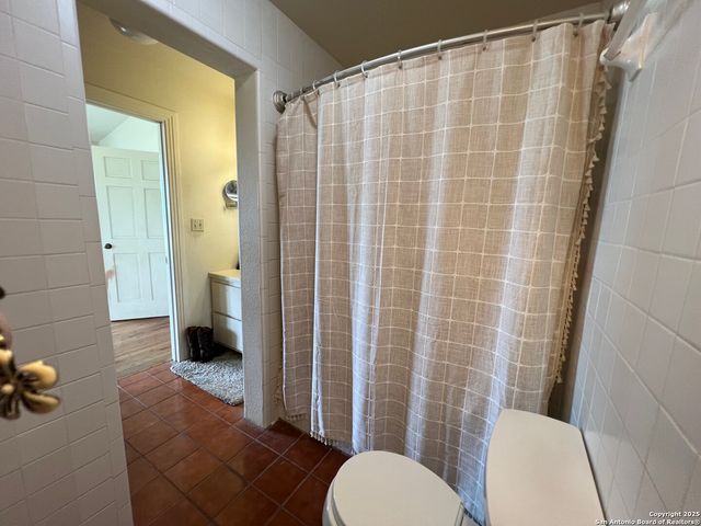545 HIGHGATE DR, Bandera, TX 78003