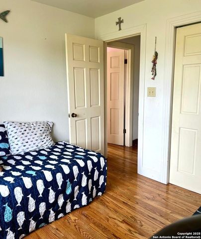 545 HIGHGATE DR, Bandera, TX 78003