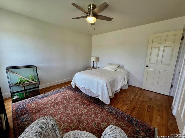 545 HIGHGATE DR, Bandera, TX 78003