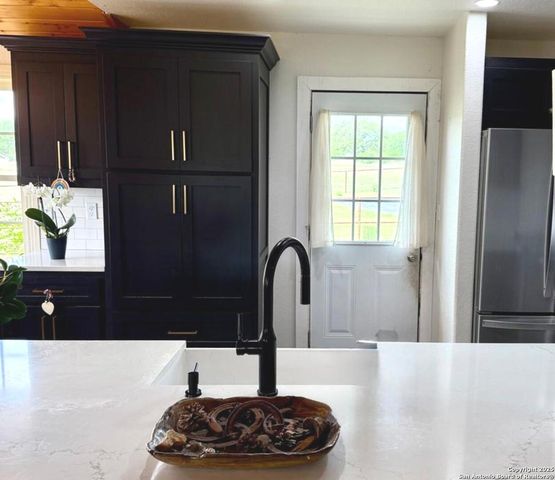 545 HIGHGATE DR, Bandera, TX 78003