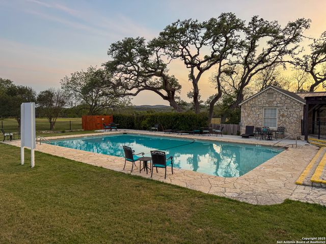 545 HIGHGATE DR, Bandera, TX 78003