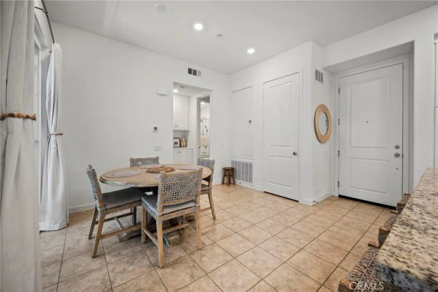 27410 Merlin Place 203, Valencia, CA 91381