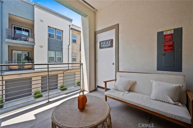 27410 Merlin Place 203, Valencia, CA 91381