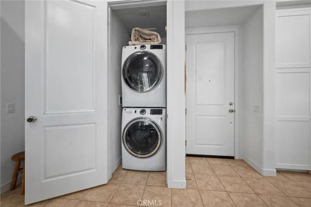 27410 Merlin Place 203, Valencia, CA 91381