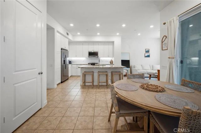 27410 Merlin Place 203, Valencia, CA 91381