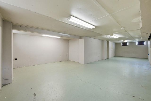 3207 E 26th Street, Des Moines, IA 50317