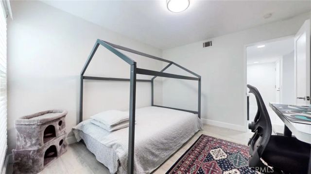 4632 Park Granada 93, Calabasas, CA 91302